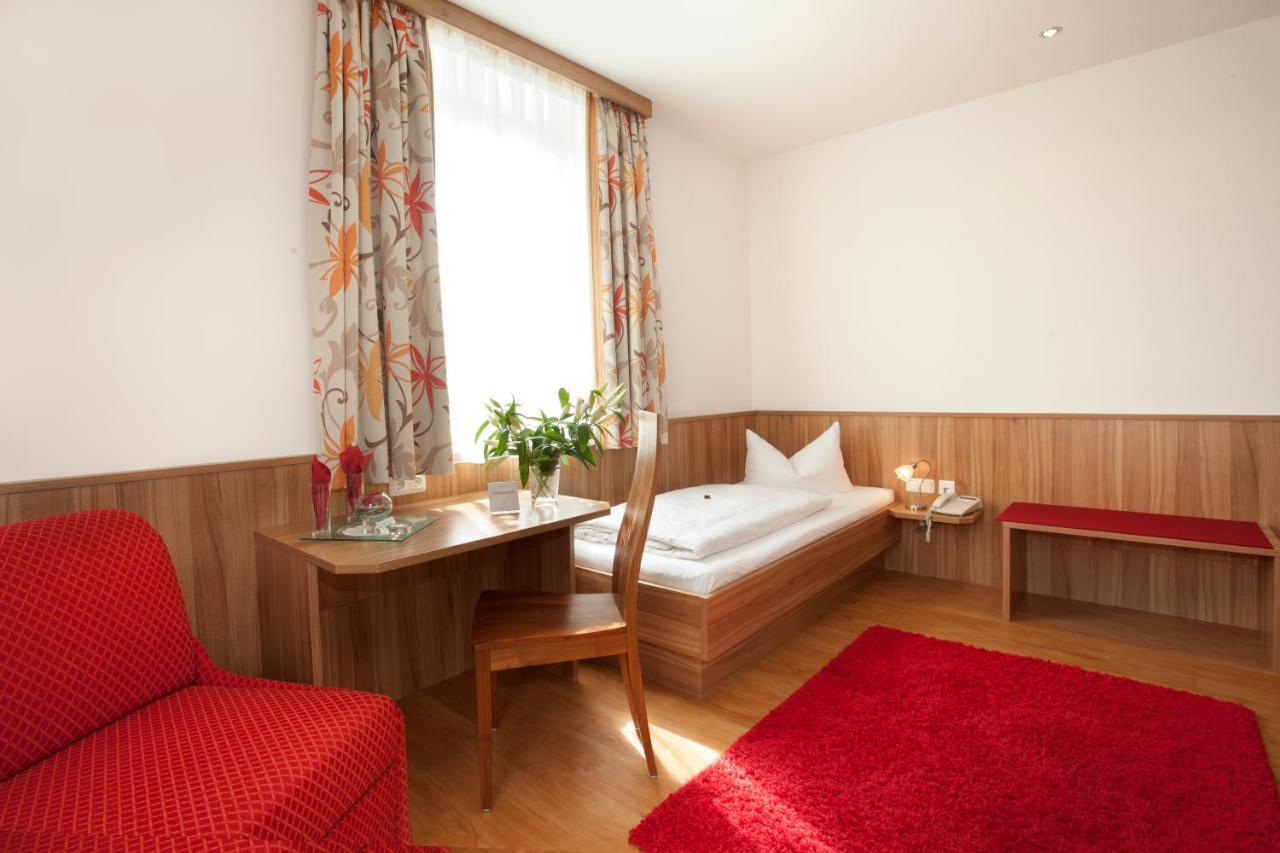 Hotel Drei Loewen Dachau Pokój zdjęcie